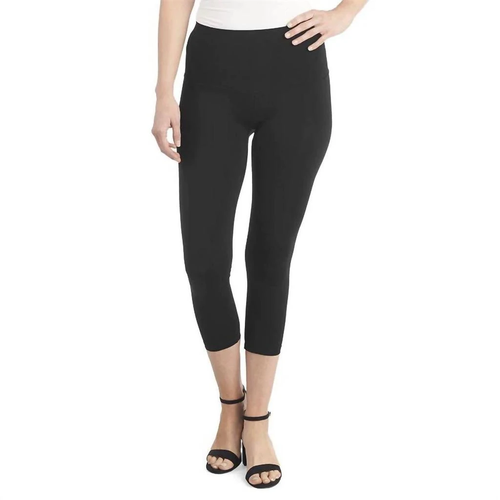 COCO + CARMEN Shapewear Capri Leggings In Black