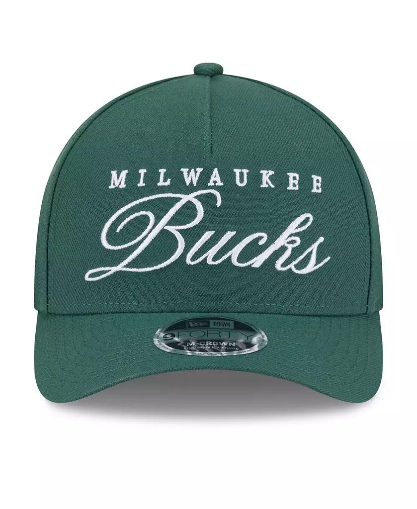 New Era Men
s Hunter Green Milwaukee Bucks 2025 NBA Draft M-Crown A-Frame 9FORTY Adjustable Hat