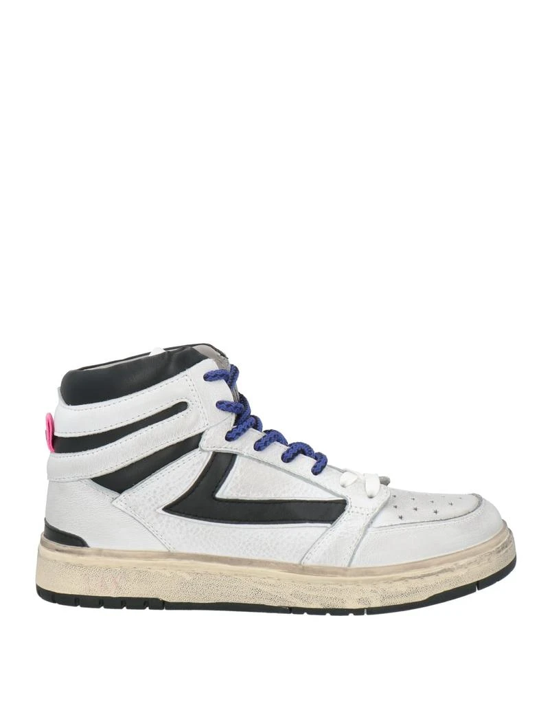 HTC Sneakers 1