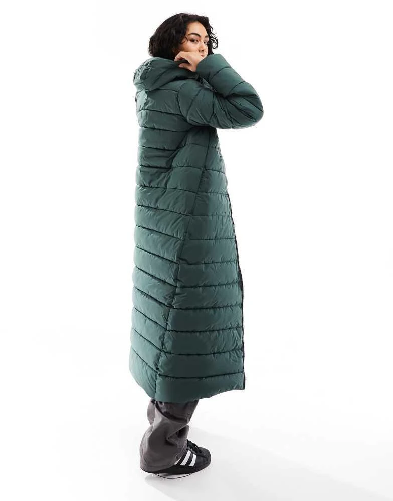 Regatta Regatta Quilted Jacket in Darkest spruce 2