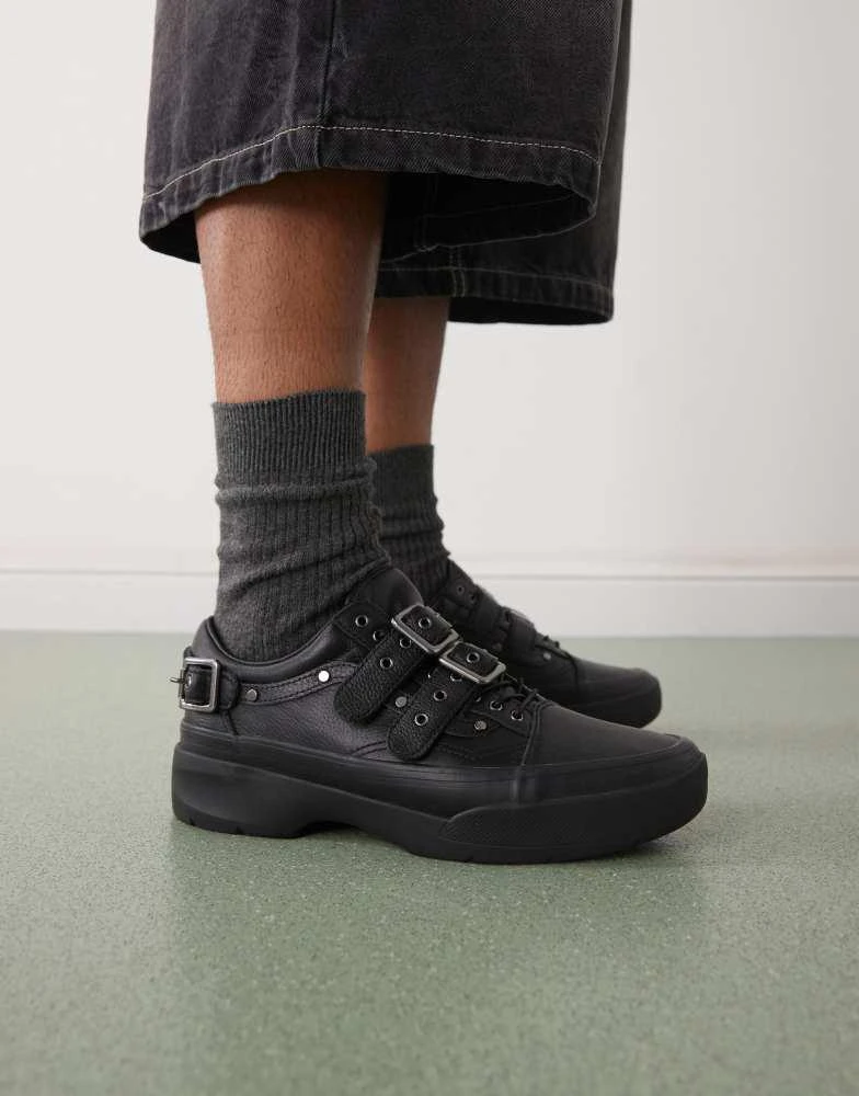 Vans VansPremium Old Skool Buckle shoes in black 1