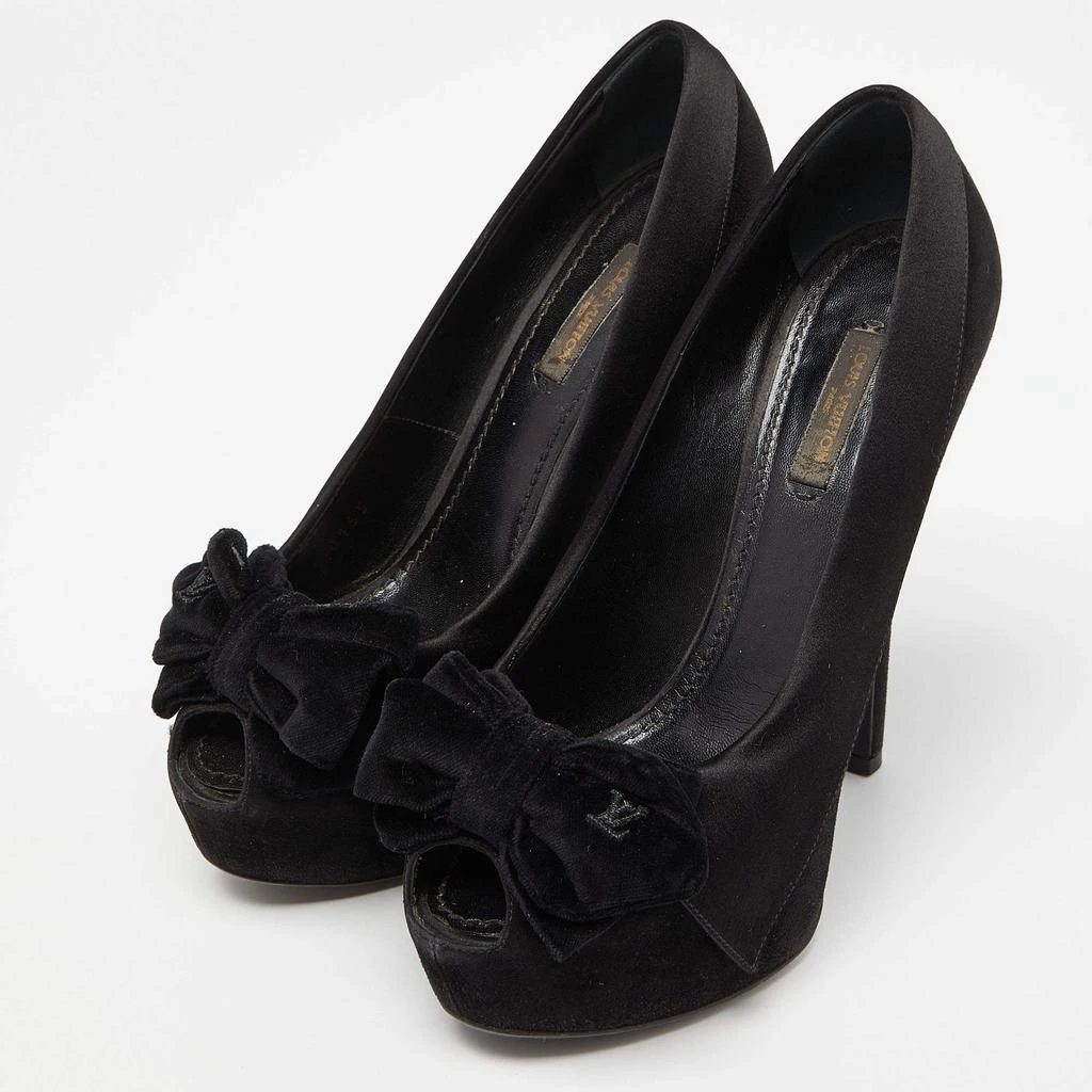 Louis Vuitton Louis Vuitton Black Suede Peep Toe Pumps Size 37.5 2