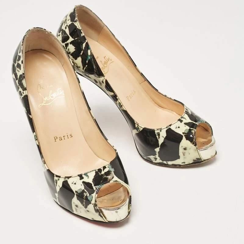 Christian Louboutin Christian Louboutin Black/Cream Printed Patent Leather New Very Prive Pumps Size 35 4