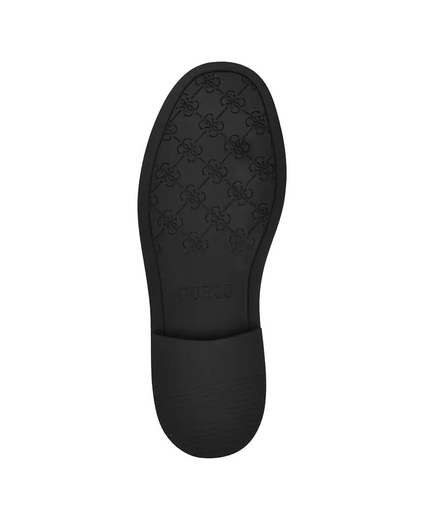 GUESS Women's Shuttle Logo Hardware Round Toe Loafers 5
