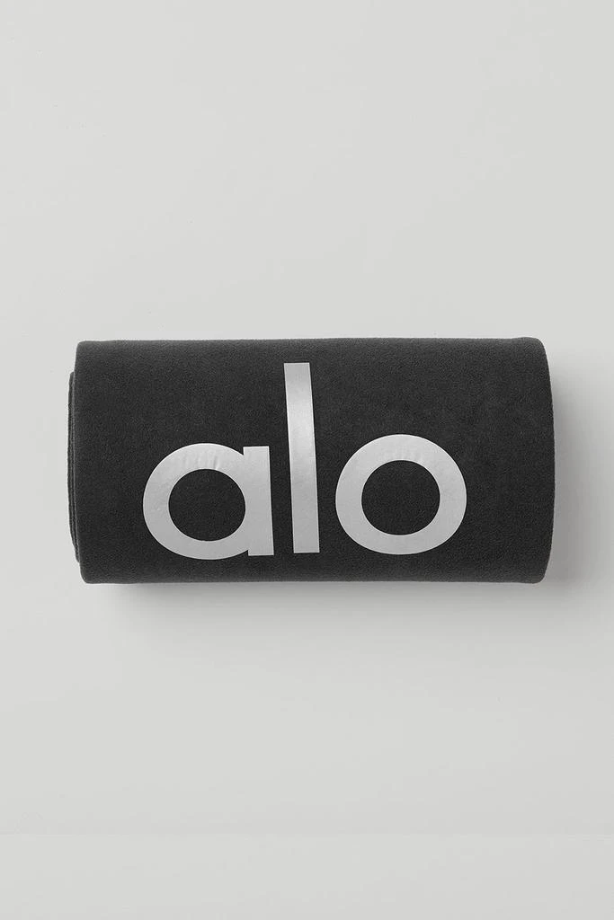 Alo Grounded No-Slip Towel - Black 4