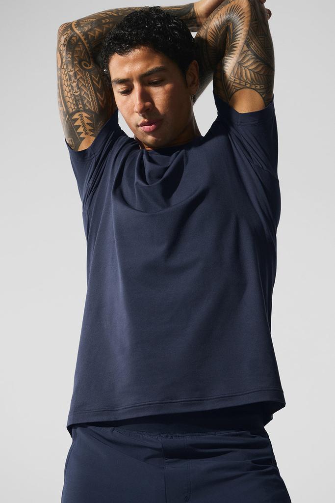 Alo Conquer Reform Crewneck Short Sleeve - Navy