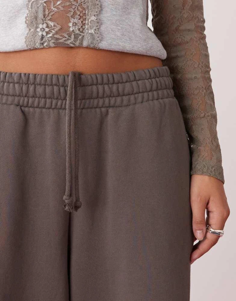 Weekday Weekday wide leg heavyweight jersey joggers in grey 5