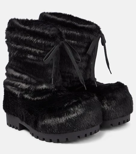 Balenciaga Alaska faux fur snow boots 1