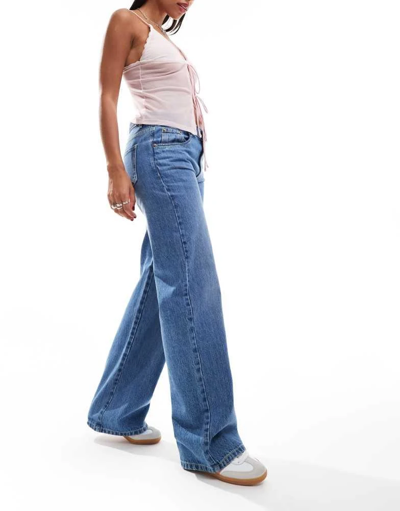 Daisy Street Daisy Street low rise boyfriend jeans in mid wash blue denim 1