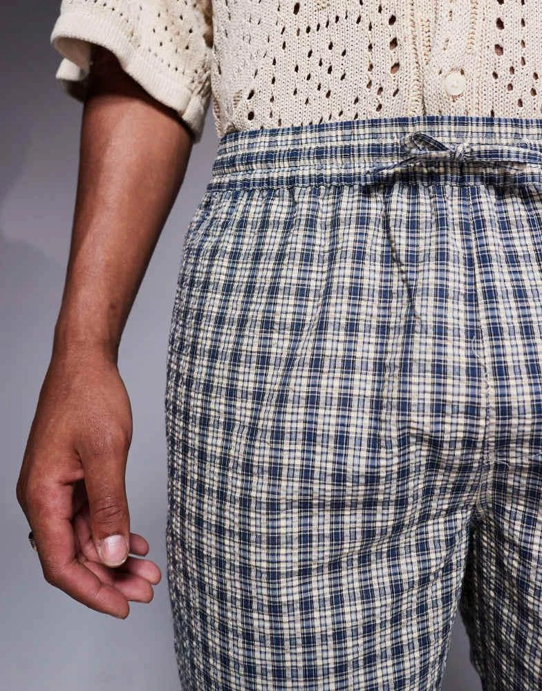 River Island River Island seersucker shorts in check 5