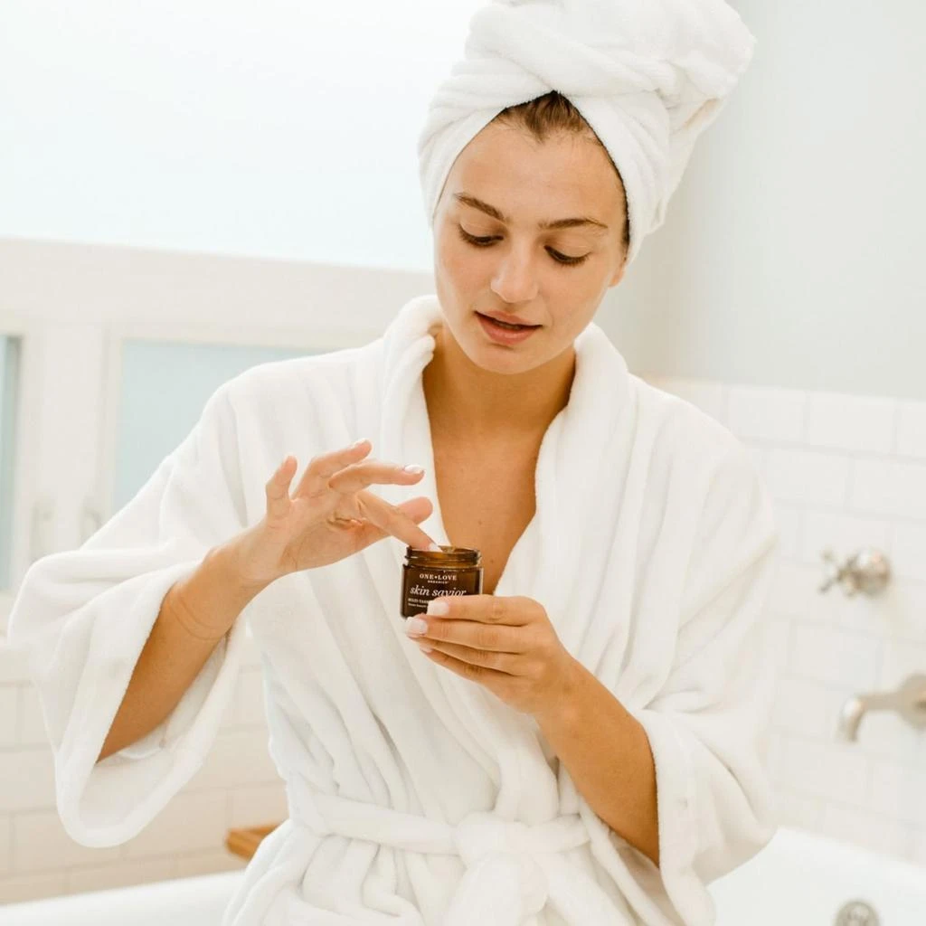 One Love Organics Skin Savior Multi-Tasking Wonder Balm 4