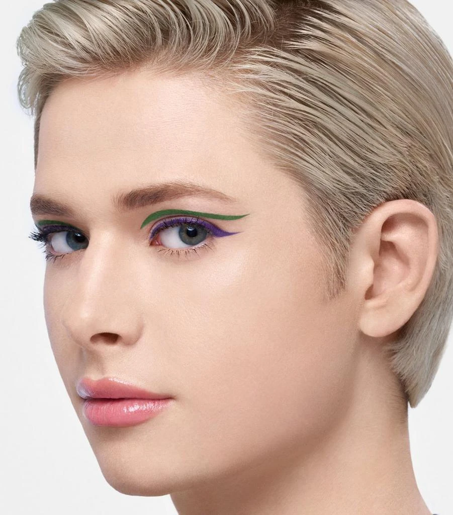 Dolce & Gabbana That’s My Line! 24H Lasting Waterproof Eyeliner 3