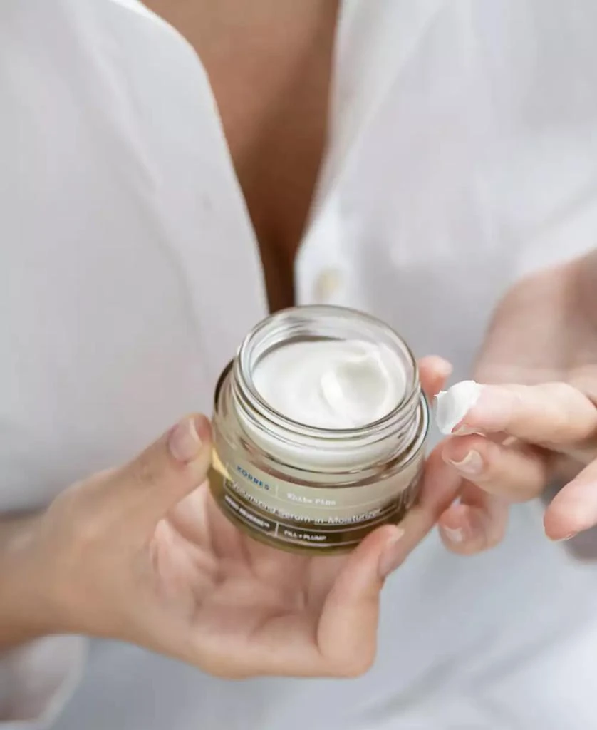 KORRES White Pine Volumizing Serum-In-Moisturizer 10
