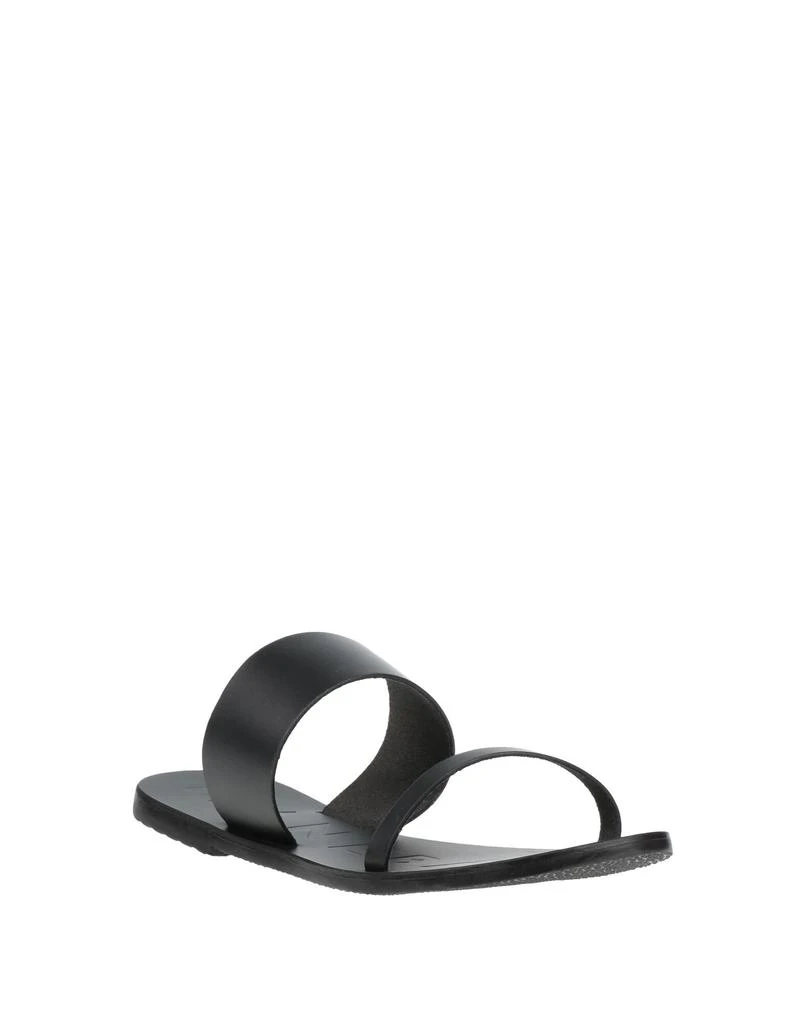 MANEBÍ Sandals 2