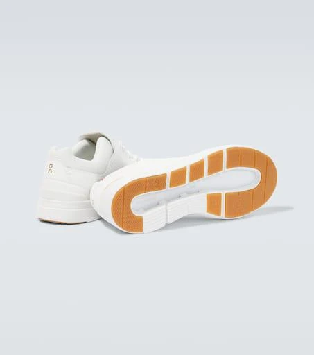 On The Roger Centre Court sneakers 7