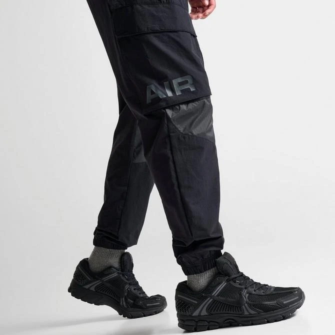 NIKE Men's Nike Air Max Woven Cargo Pants 11