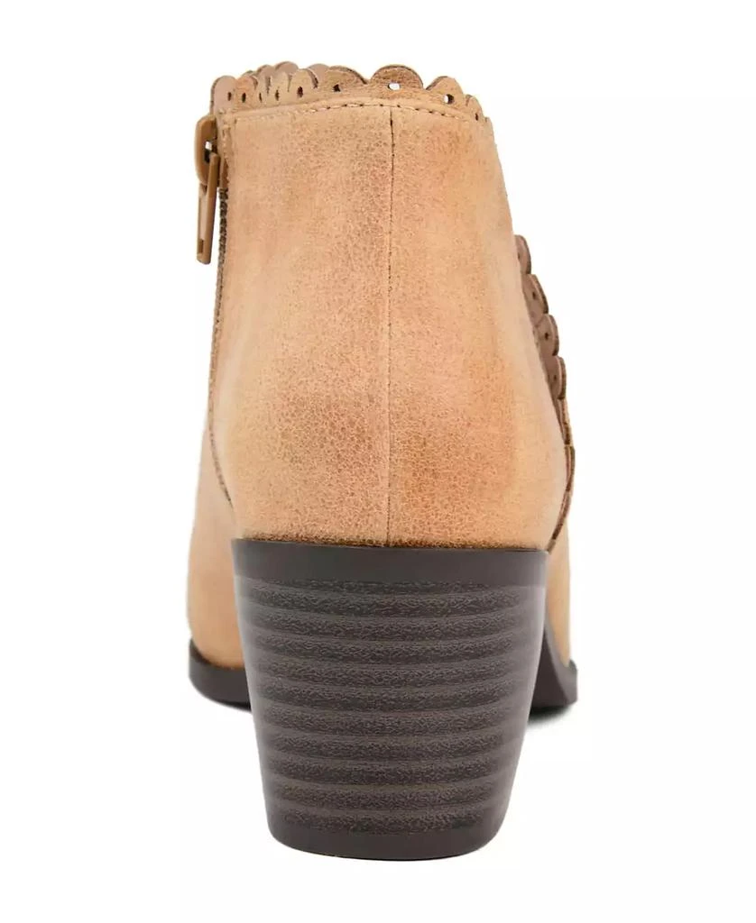 Journee Collection Women's Tessa Scalloped Block Heel Booties 19