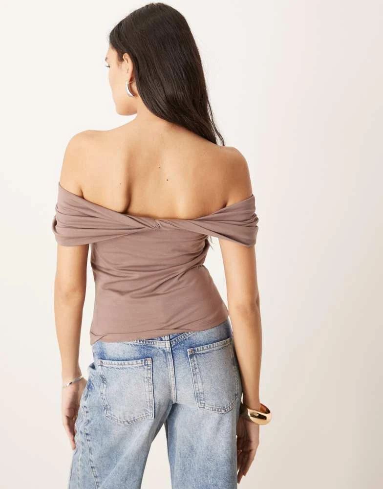 Abercrombie & Fitch Abercrombie & Fitch asymmetric twist off shoulder top in brown 4