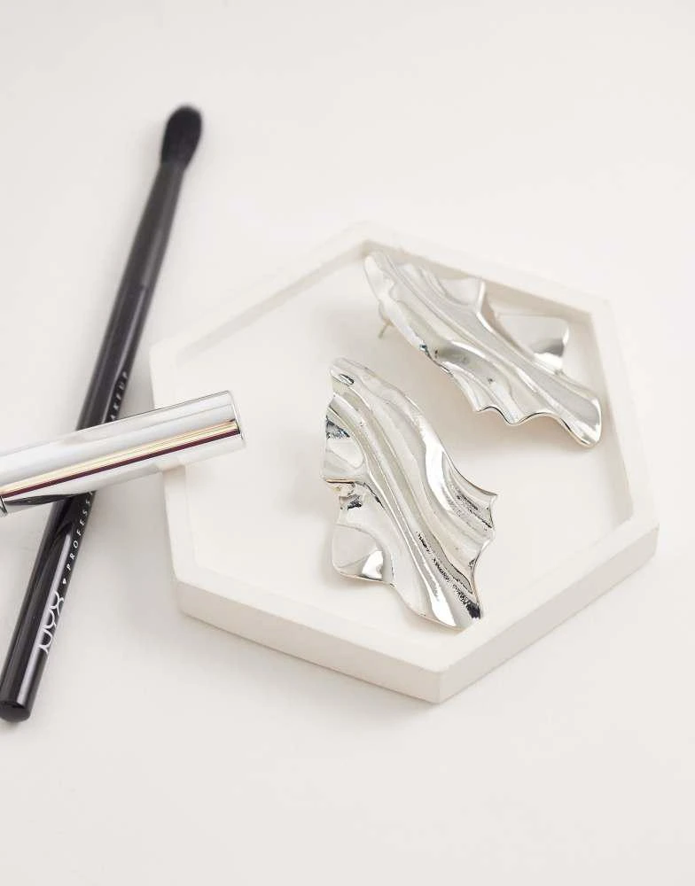 ASOS ASOS DESIGN earrings in natural shape in silver tone 2