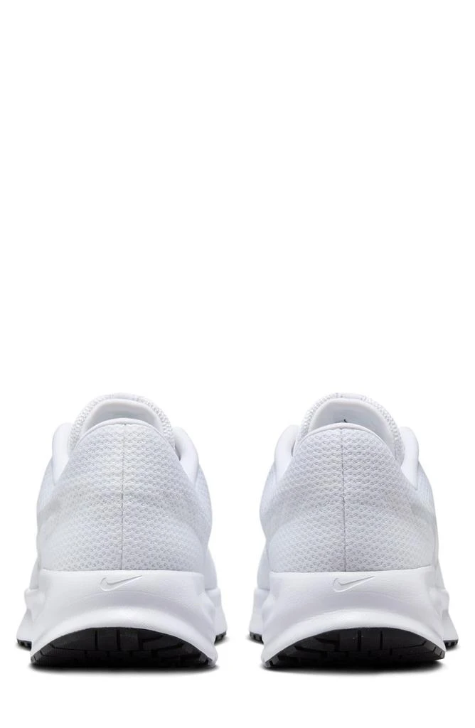 NIKE Run Defy Running Shoe 2