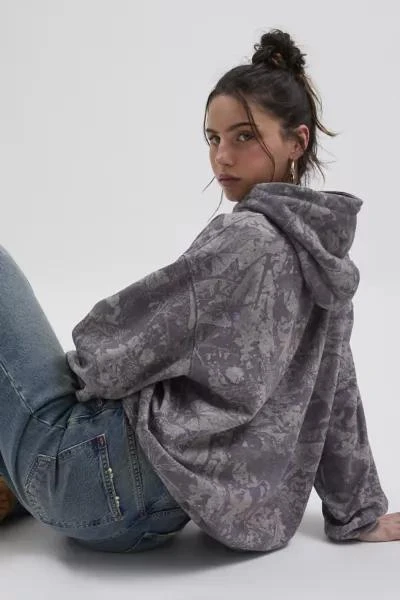 Urban Outfitters Camo Graphic Hoodie Sweatshirt 3