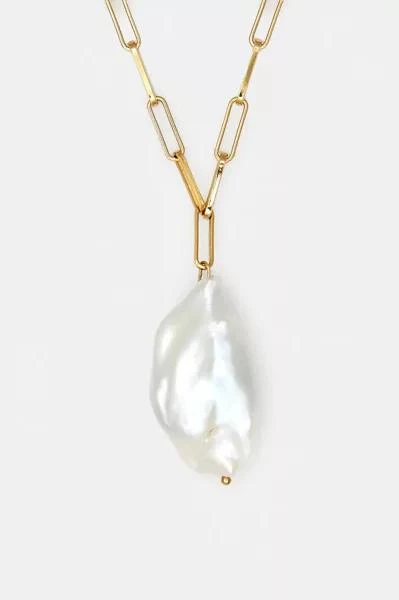 Deux Lions Jewelry Deux Lions Jewelry Luna Baroque Pearl Necklace 3