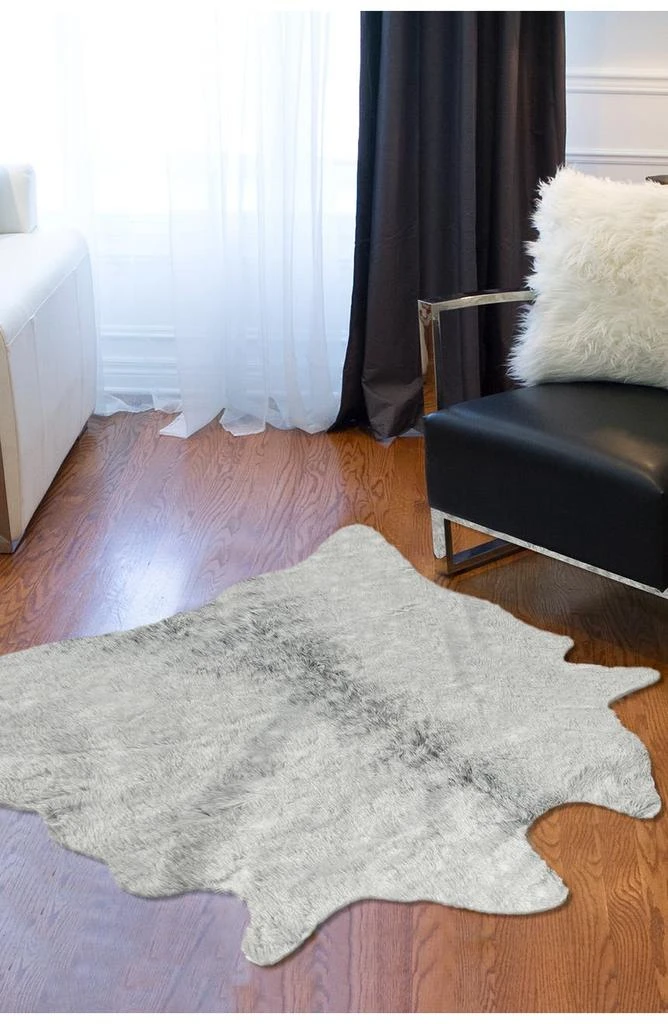 LUXE Grey Faux Cowhide Rug - 4.25 ft x 5ft 4