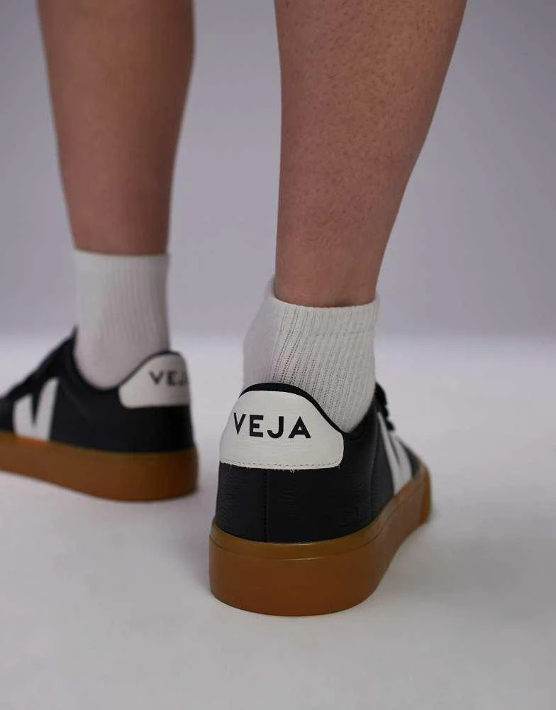 Veja VEJA Recife trainer in black with gum sole 5