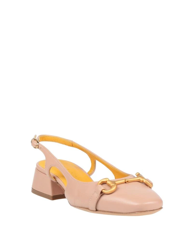 MARA BINI Pump 2