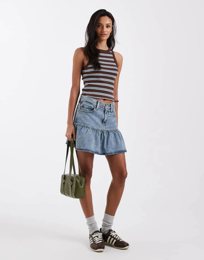 Levi
s Levi
s flounce denim mini skirt in blue wash 3