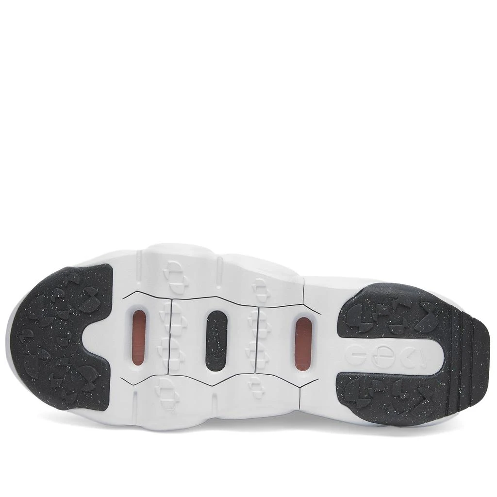 NIKE Nike W NG On The Go NN 5
