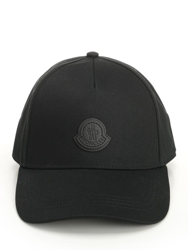 【MONCLER】BASEBALL CAP◆J20913B000350U082 Moncler Men's Black Diagonal Logo-Print Baseball Cap, Size