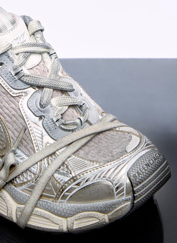 Shop 3XL Sneakers on Sale at BeyondStyle – Get 35% Off 3XL