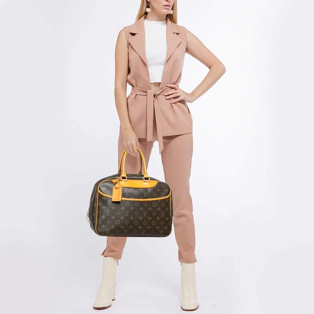 Louis Vuitton Louis Vuitton Monogram Canvas Deauville Bag 2