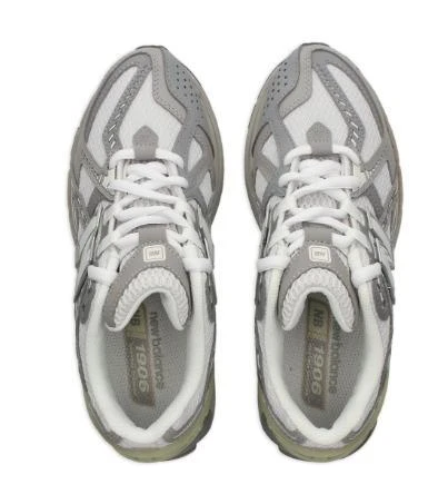 New Balance New Balance Flat Shoes 5