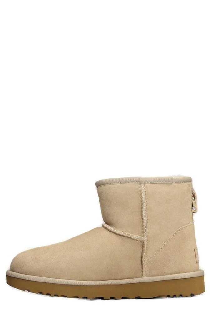 UGG UGG Classic Mini II Logo-Patch Ankle Boots 2