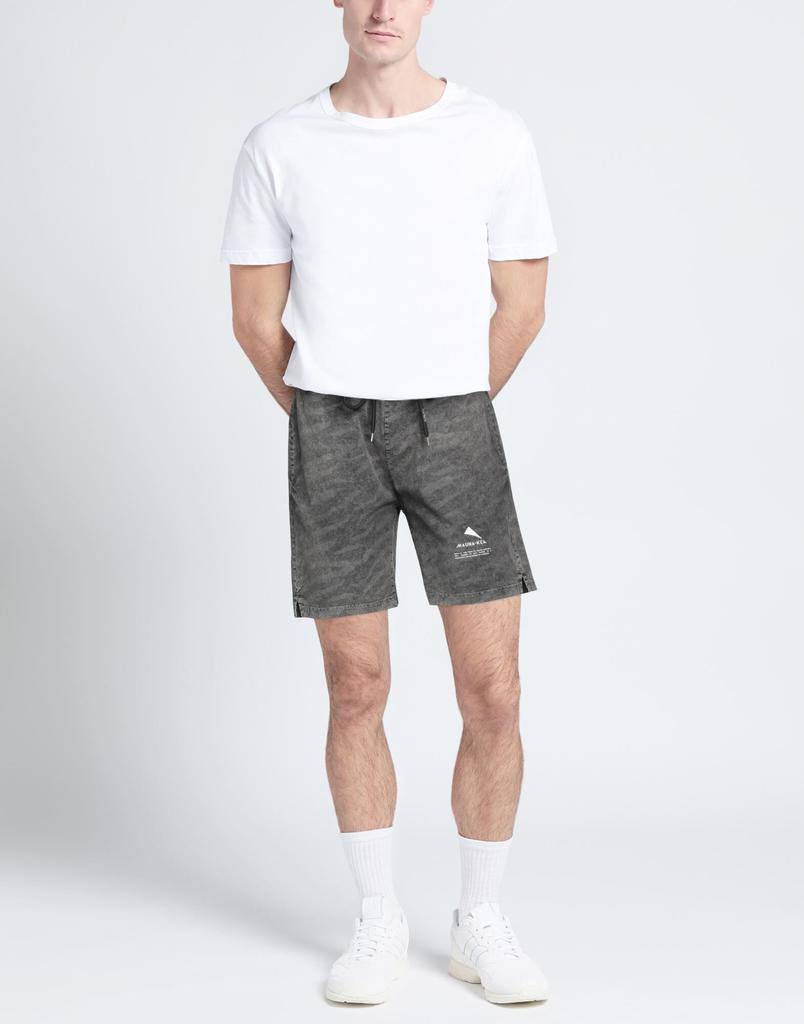 MAUNA KEA Shorts & Bermuda