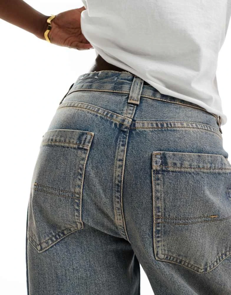 Bershka Bershka baggy skater jeans in dirty mid wash blue 3