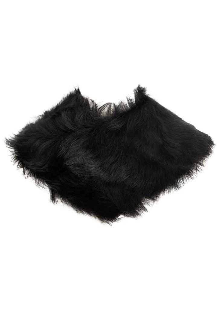 Totême Shearling collar 1