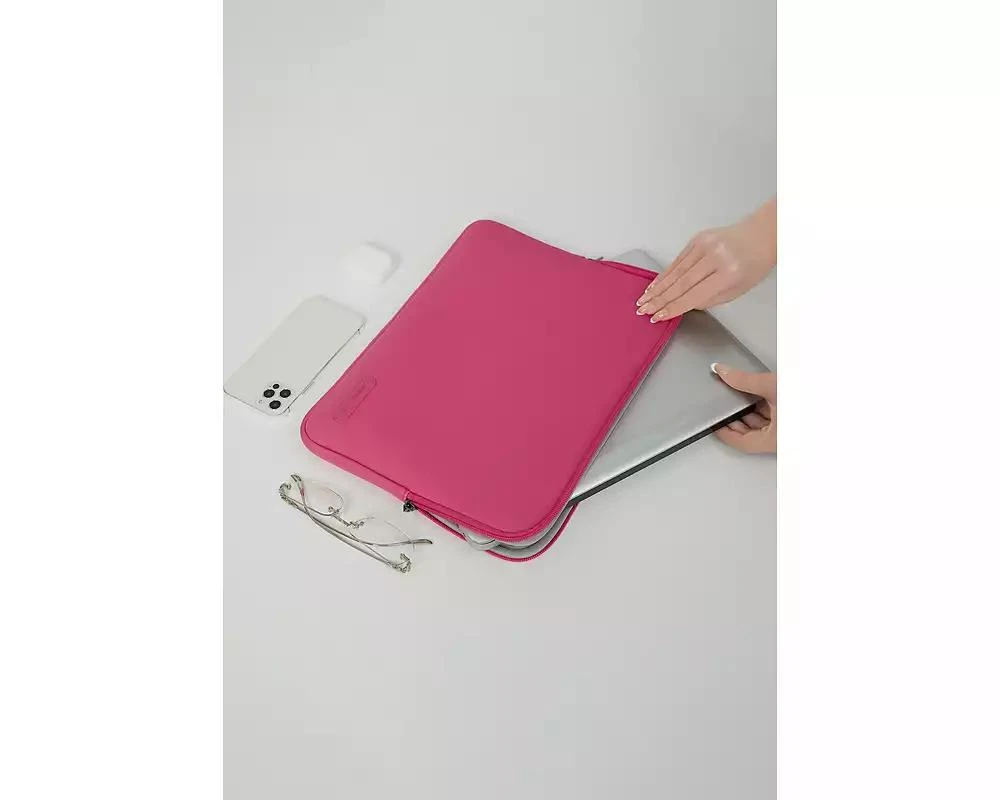 Victoria Hyde London 13.6" Laptop Sleeve Neoprene Adam 7