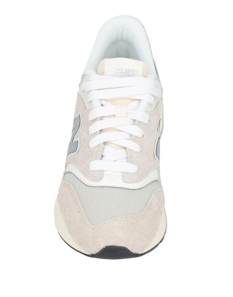 New Balance Sneakers 4