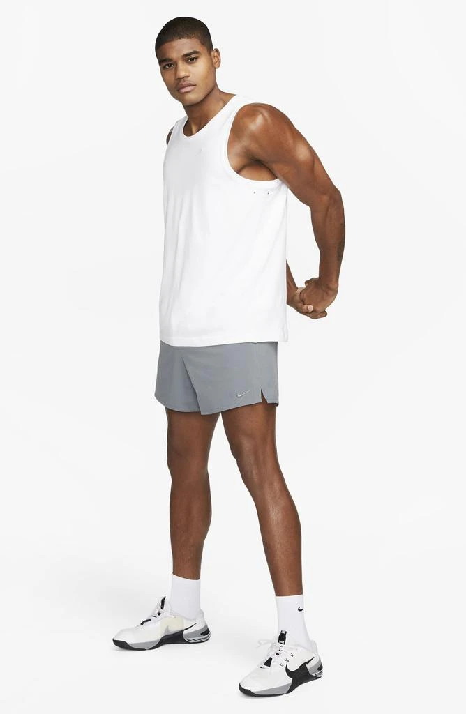 NIKE Dri-FIT Primary Training Tank 7