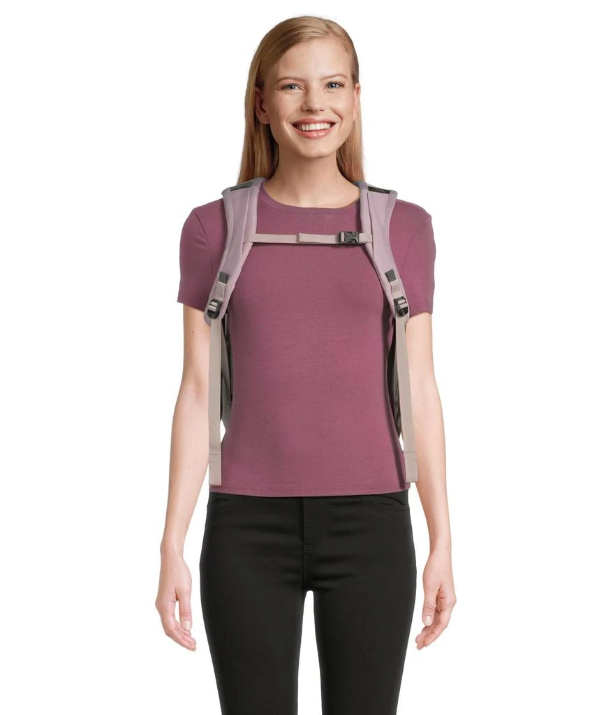 The North Face Women
s Jester Backpack 5