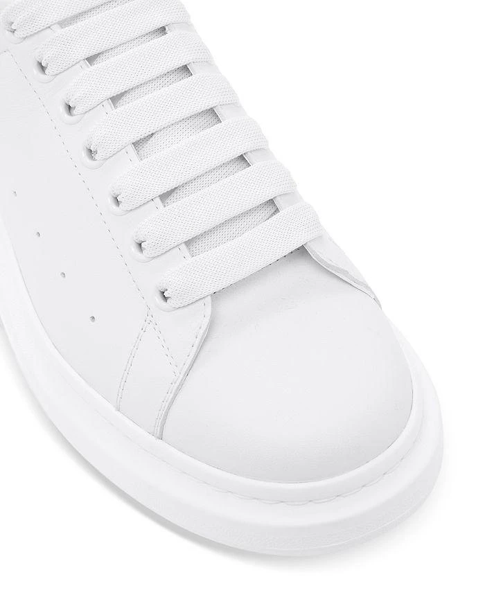 McQueen Alexander Men
s Oversized Sneaker 5