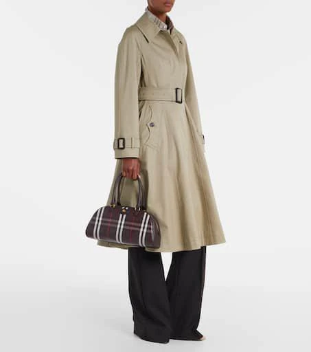 Burberry Highlands coated jacquard tote bag 5
