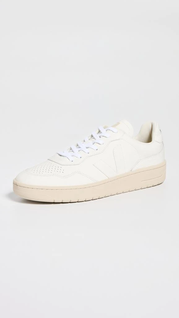 Veja V-90 Sneakers 1