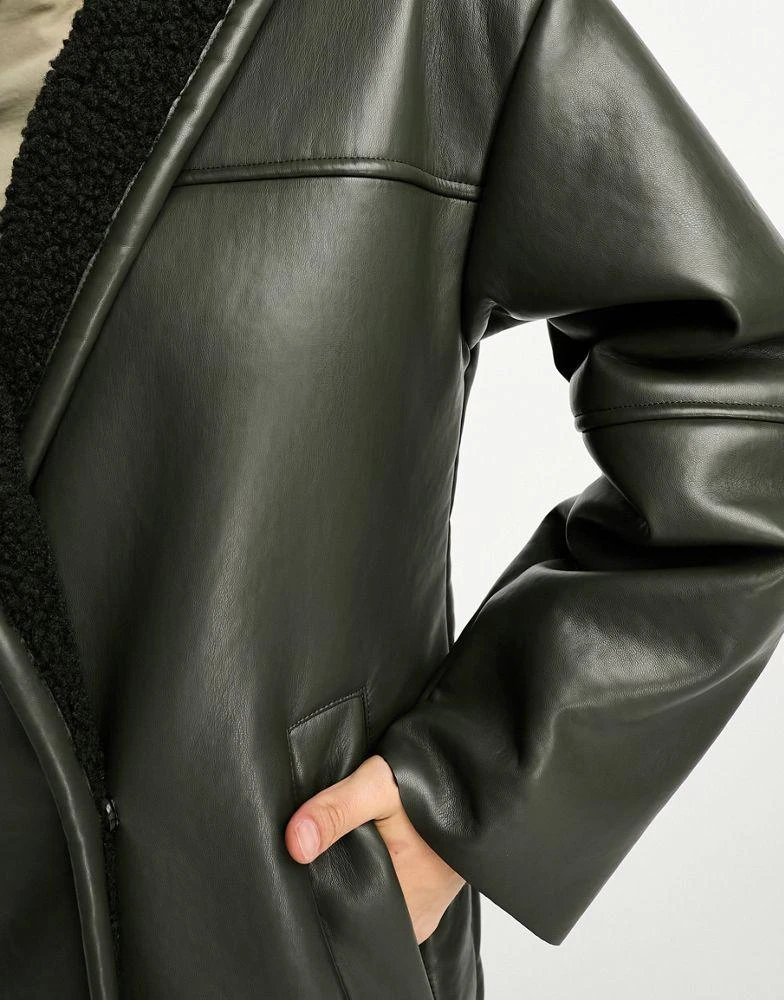 Collusion COLLUSION longline faux leather borg lined coat in khaki 2