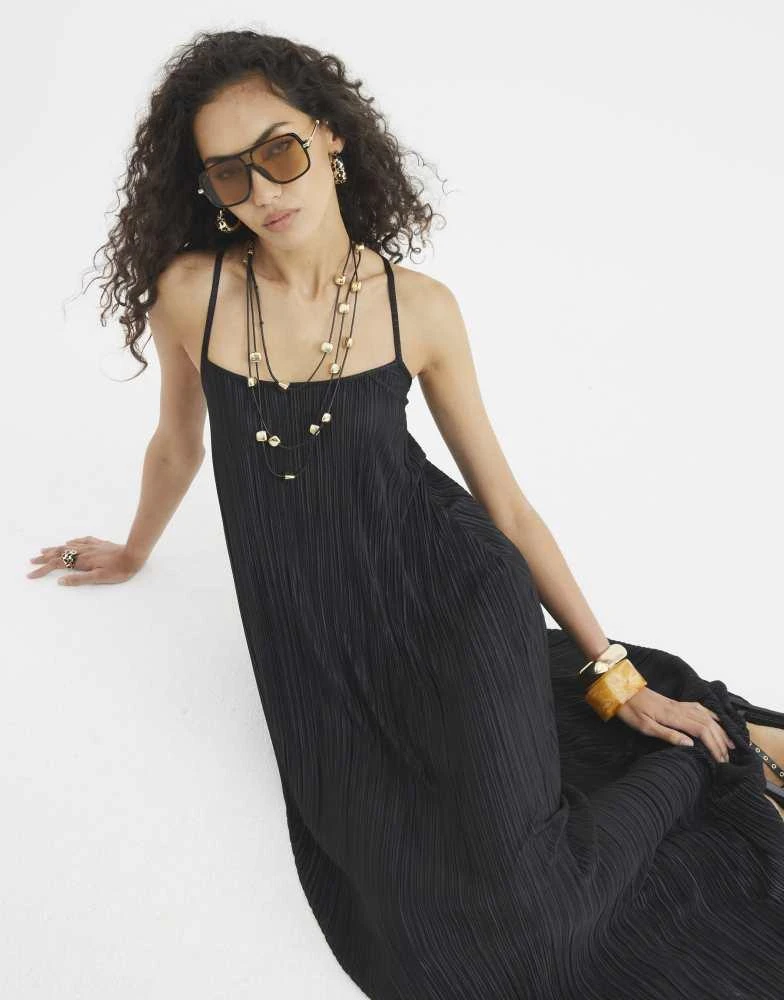 River Island River Island Sleeveless plisse maxi dress in black 3