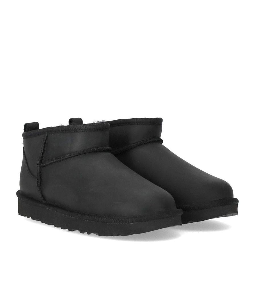 UGG UGG Classic Ultra Mini Leather Black Boot