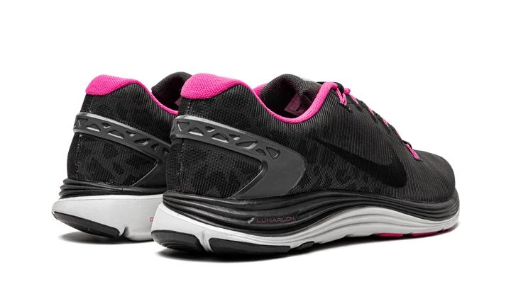 NIKE Nike WMNS Lunarglide+ 5 Shield 4